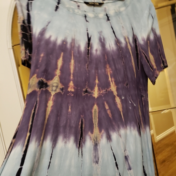 Peyton Jensen tie dye dress. - Picture 3 of 6